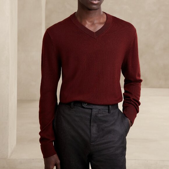 Banana Republic Men's Italian Merino Wool V-Neck Sweater Wine Red M - Picture 1 of 7